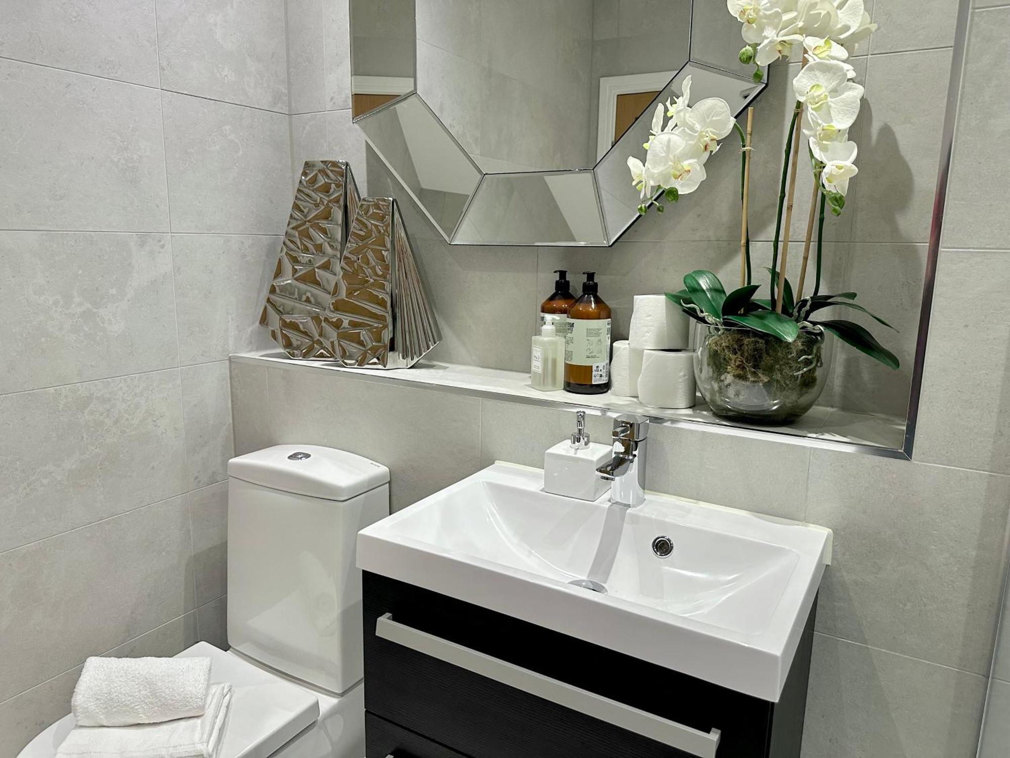 Superior Apartment In Cardiff City Centre Esterno foto