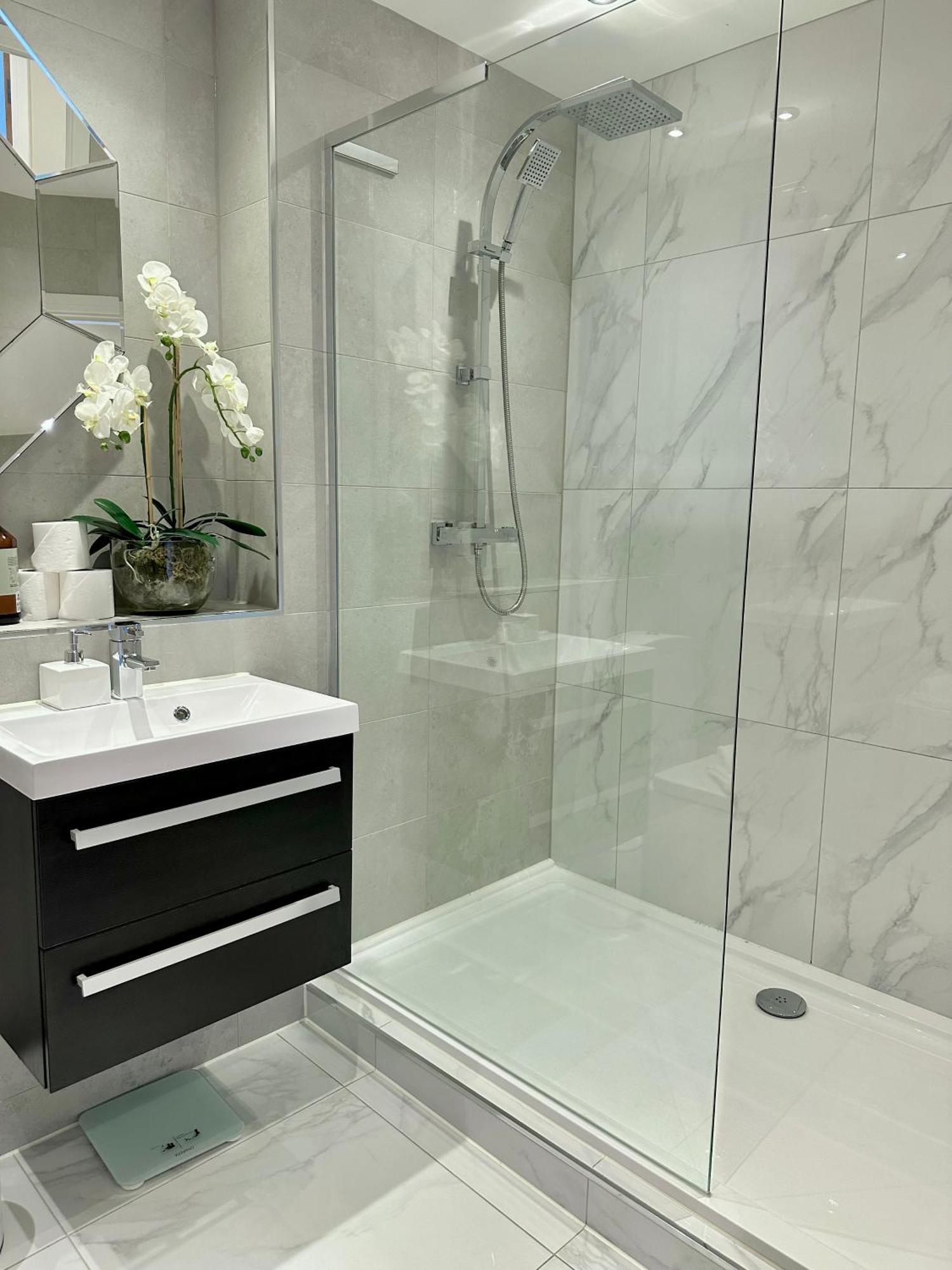 Superior Apartment In Cardiff City Centre Esterno foto