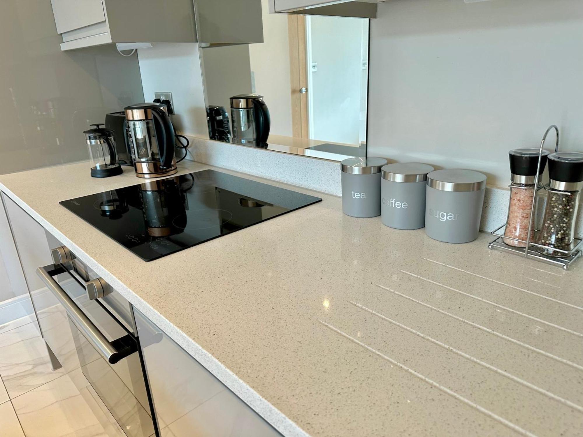 Superior Apartment In Cardiff City Centre Esterno foto