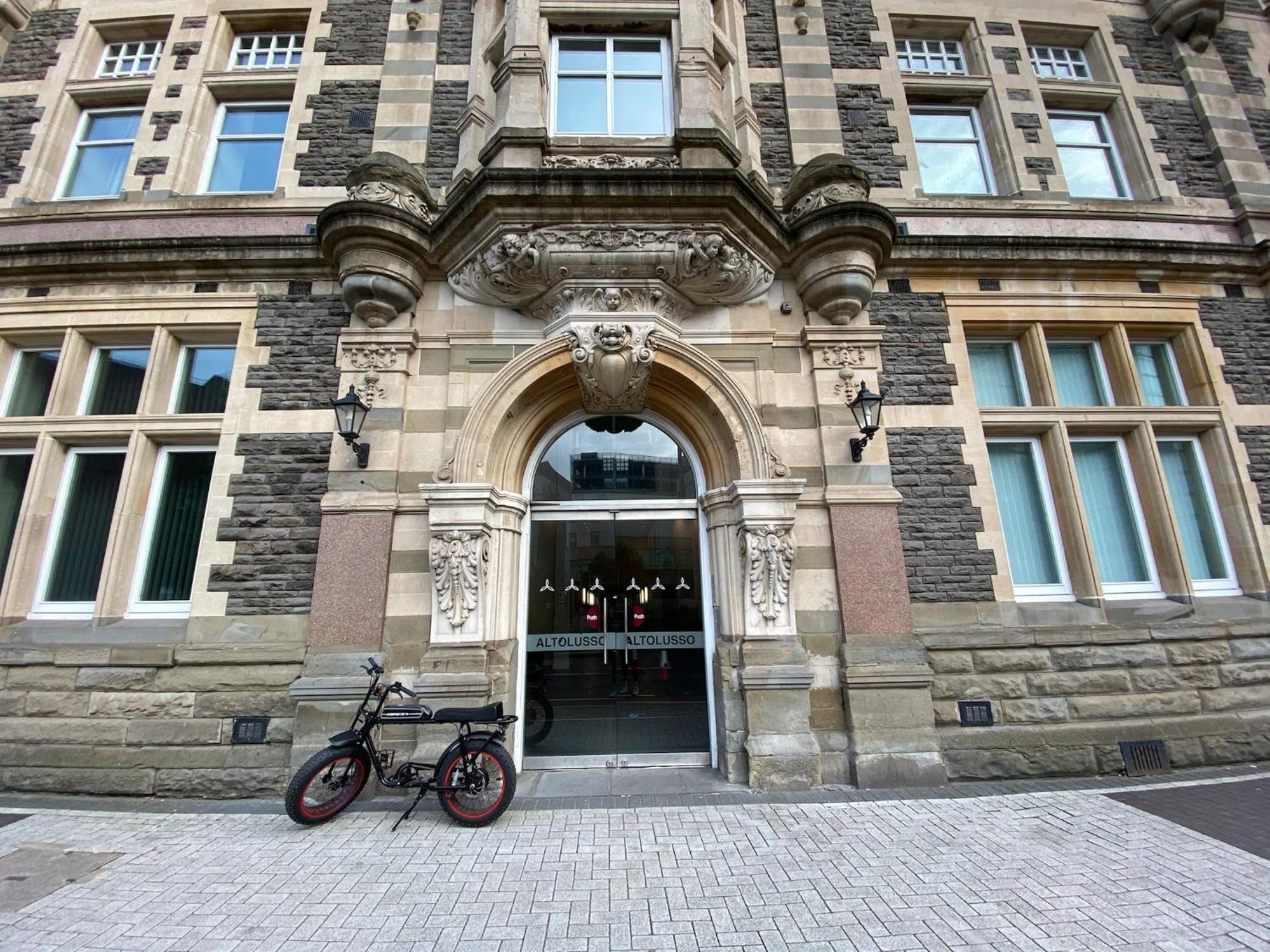 Superior Apartment In Cardiff City Centre Esterno foto